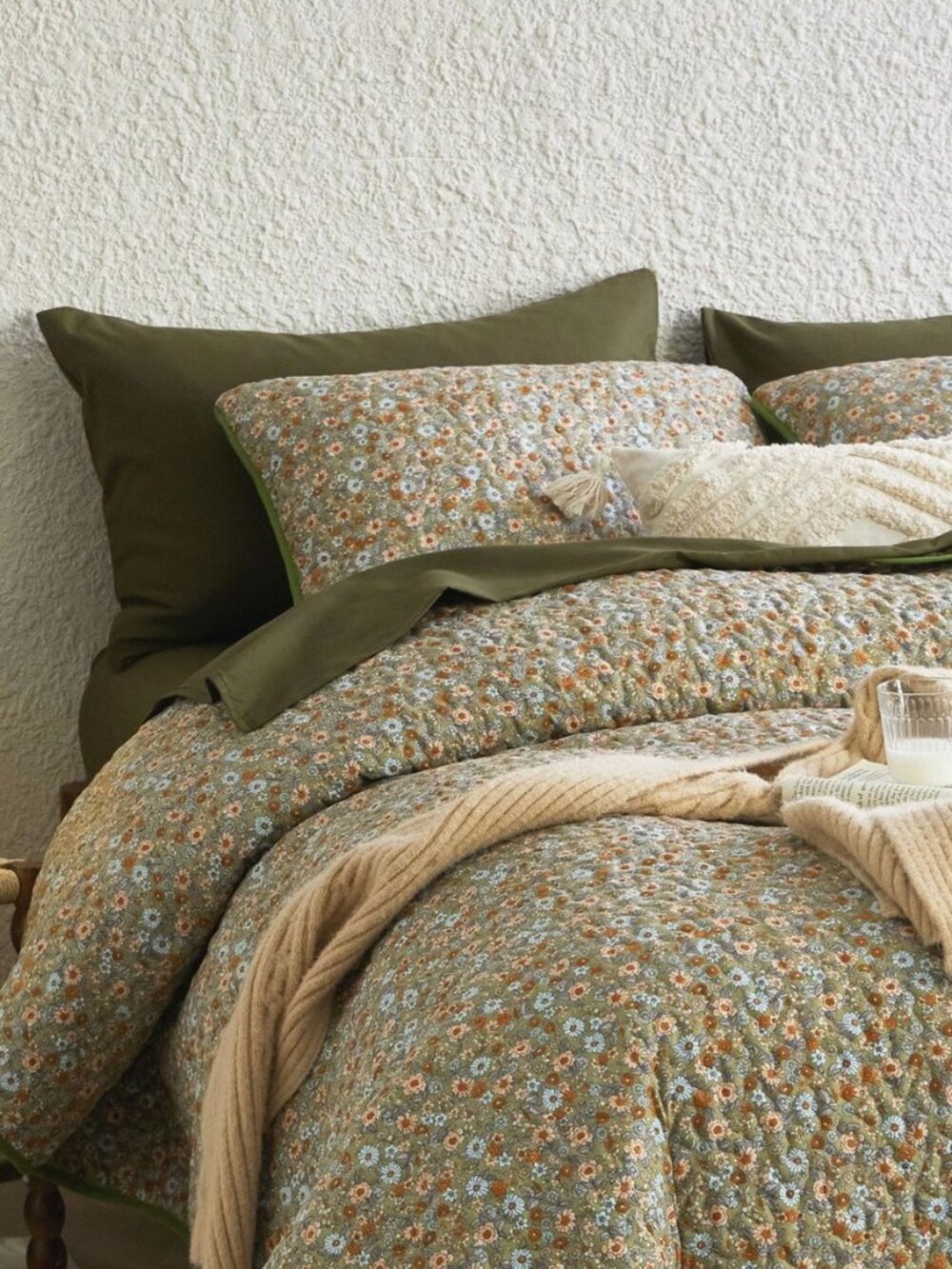 Floral Quilt Set, Cute Vintage Flower Cottagecore Shabby Chic for Women Teen